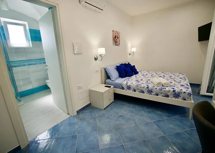 לינה וארוחת בוקר Relais Ettore 4*