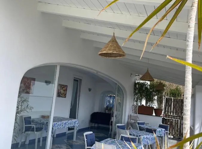 Relais Ettore לינה וארוחת בוקר 4*